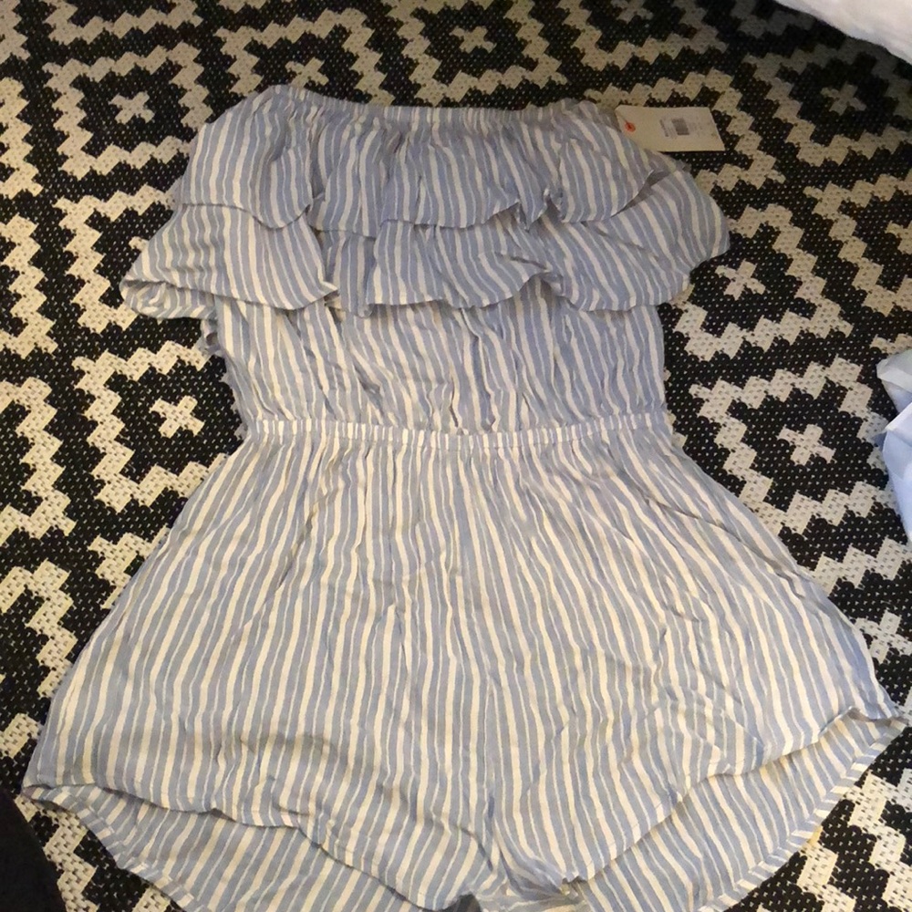 Billabong strapless romper